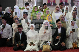 Indonesia Mass Wedding Photo Gallery