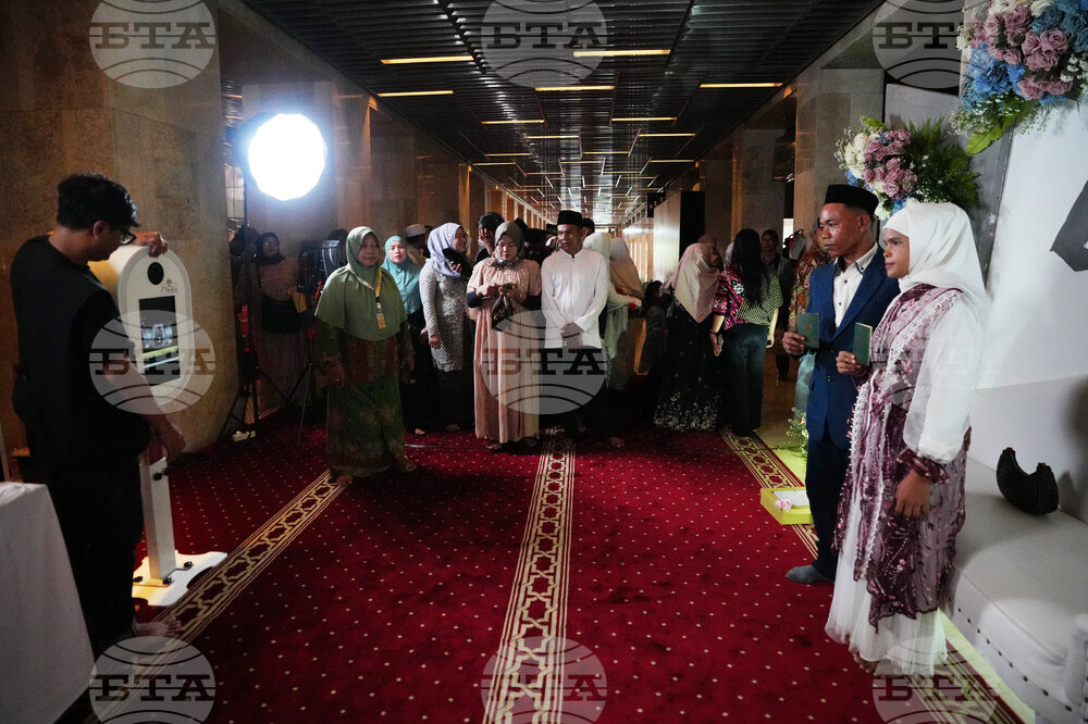 Indonesia Mass Wedding Photo Gallery