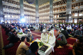 Indonesia Mass Wedding Photo Gallery