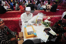 Indonesia Mass Wedding Photo Gallery