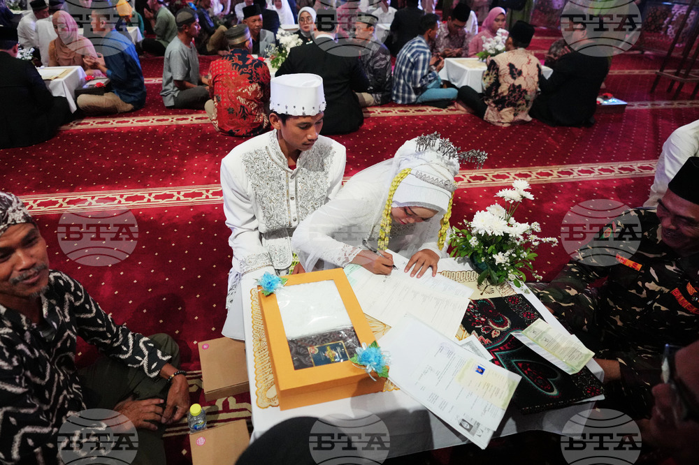 Indonesia Mass Wedding Photo Gallery