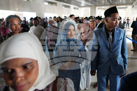Indonesia Mass Wedding Photo Gallery
