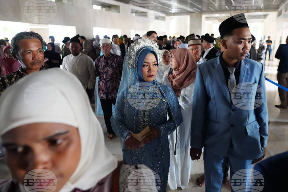 Indonesia Mass Wedding Photo Gallery