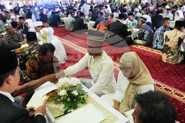 Indonesia Mass Wedding Photo Gallery