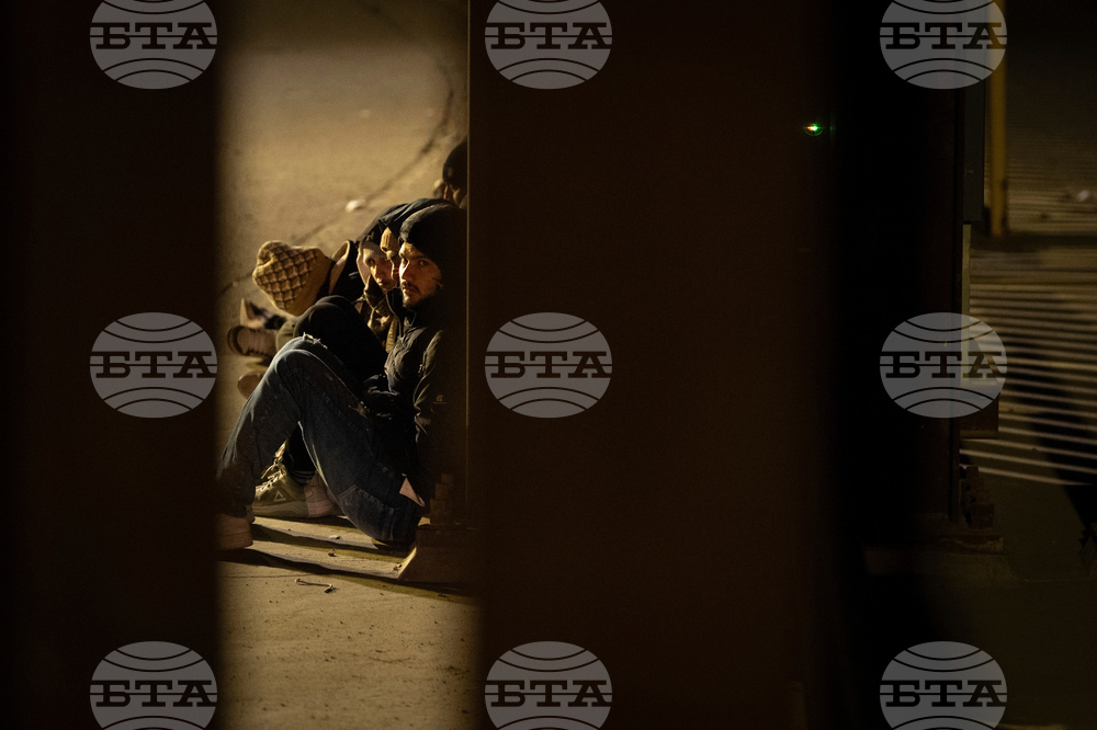 YE US Immigration 2025 Photo Gallery