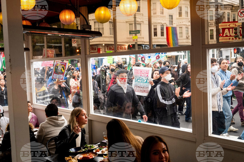 YE US Immigration 2025 Photo Gallery