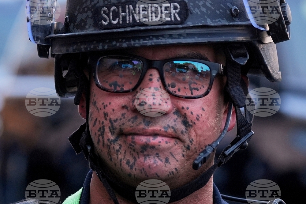 YE US Immigration 2025 Photo Gallery