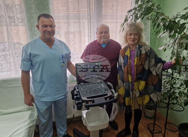 Велико Търново - "Зонта клуб" - Комплексeн онкологичен център - мобилен ехограф - дарение