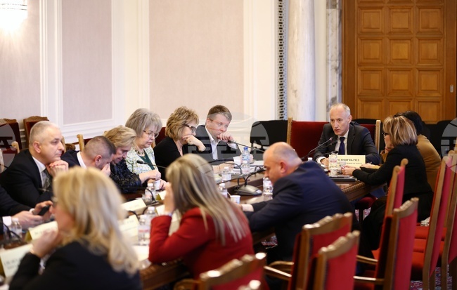 Народно събрание - Комисия по образование и наука - заседание