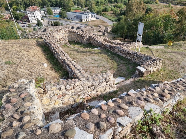 Монтана и Пирот ще възстановяват крепости и ще развиват туризма по съвместен проект с европейско финансиране