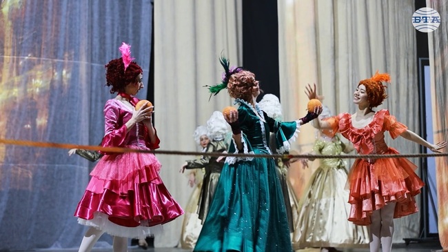 Премиерата на Русенската опера "Пепеляшка" съчетава музиката на Сергей Прокофиев с визуални ефекти и видеодекорация