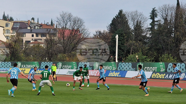Дълбоко в добавеното време Черно море обърна и победи Берое като гост в мач номер 500 за Илиан Илиев в елита на българския футбол