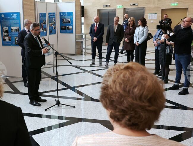 Celebrating 60 Years of BTA's LIK Magazine: Bulgaria’s Cultural Legacy on Display in Parliament