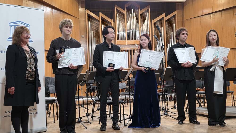 Млади музиканти от Дания и Република Корея поделиха първа награда на Международния конкурс за цигулари „Васко Абаджиев“