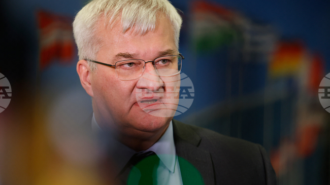 Външните министри на България и Украйна са обсъдили двустранното сътрудничество и руските атаки срещу украинска инфраструктура