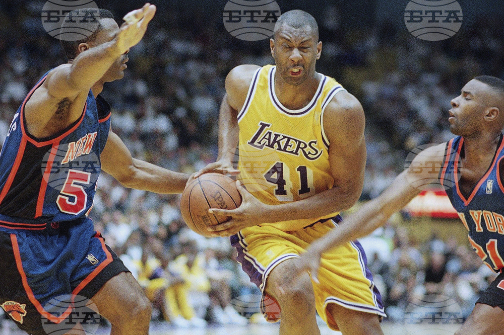 Obit-Campbell Basketball