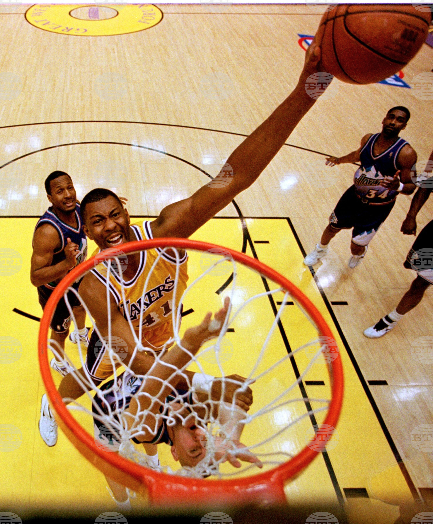 Obit-Campbell Basketball