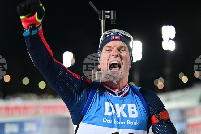 Норвежецът Йохан-Олав Ботн спечели спринта на 10 км на биатлона в Йостерсунд, най-предно класиралият се българин Владимир Илиев е 17-и