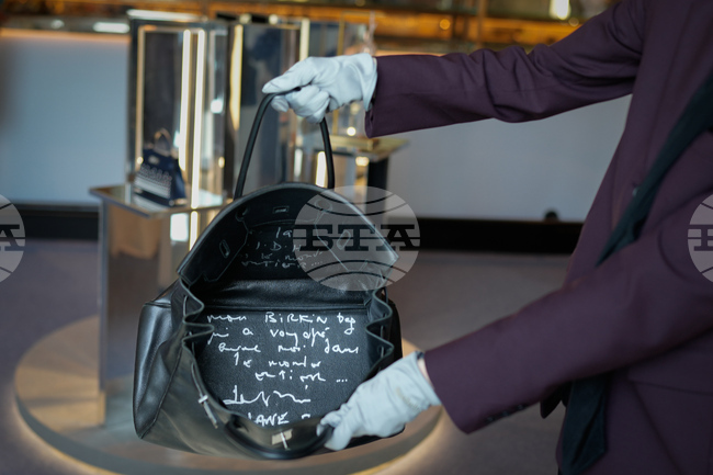 CORRECTION Emirates Jake Birkin Handbag