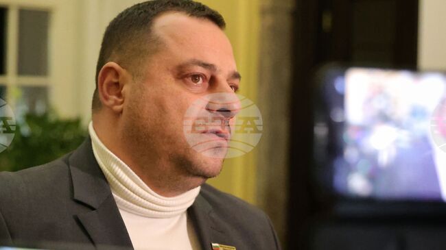 Нека 2026 г. бъде мирна и благословена, пожела областният управител на Бургас Владимир Крумов 