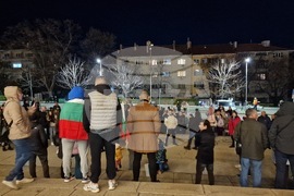 Шумен - граждани - протест срещу правителството