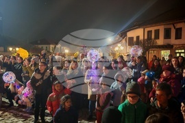 Трявна - елха - светлини