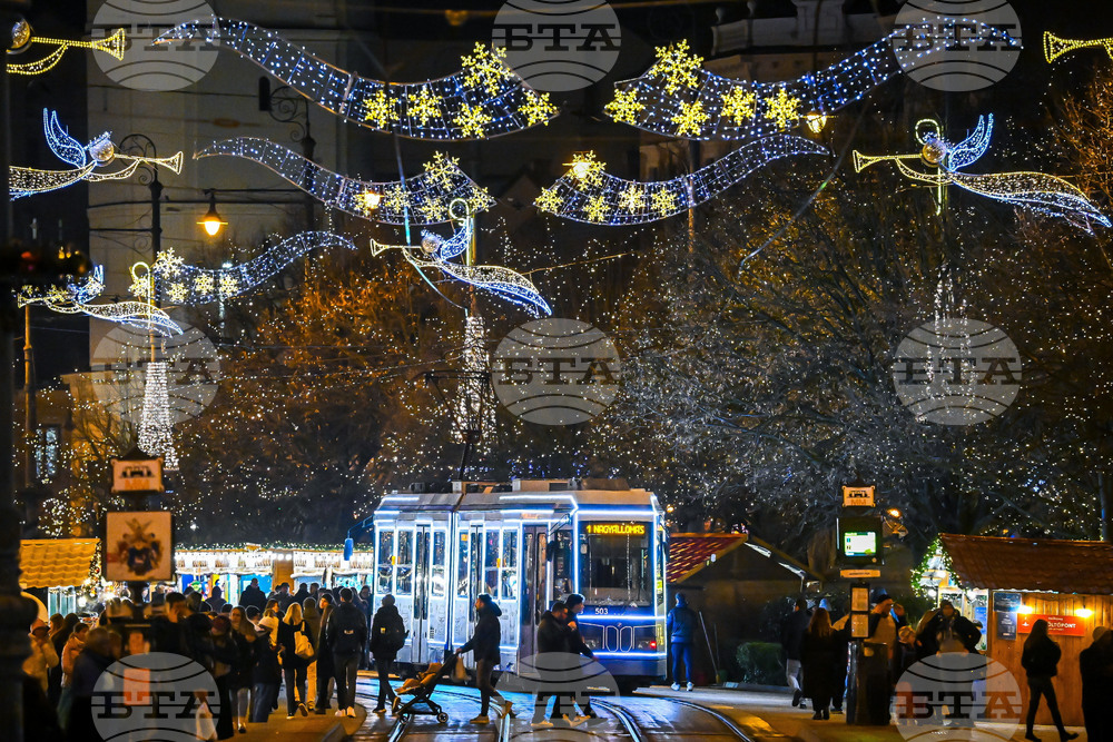 Hungary Advent Holiday Lighting