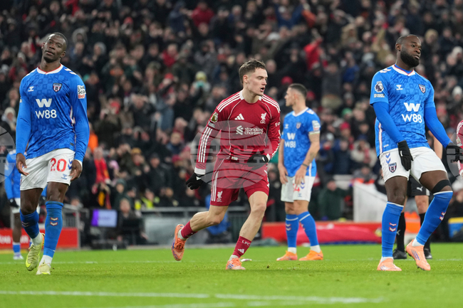 CORRECTION Britain Premier League Soccer