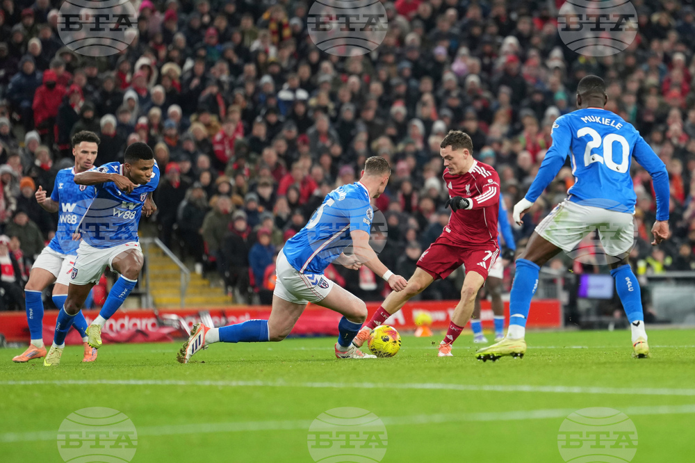 CORRECTION Britain Premier League Soccer