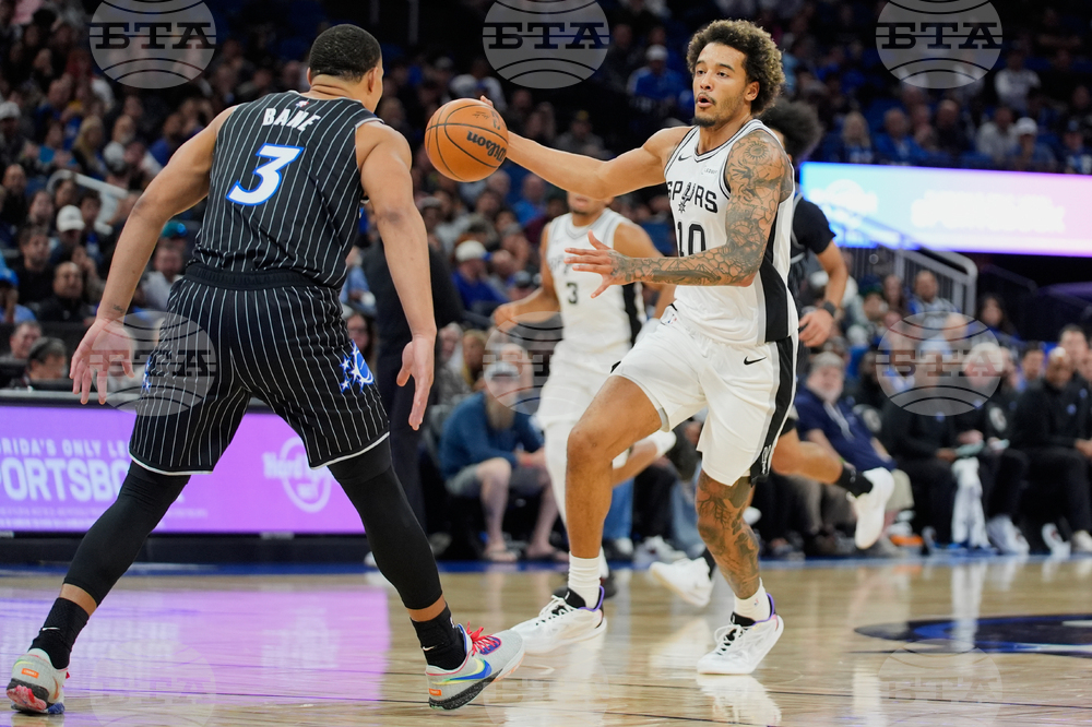 Spurs Magic Basketball