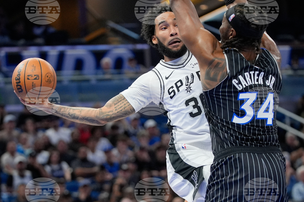 Spurs Magic Basketball