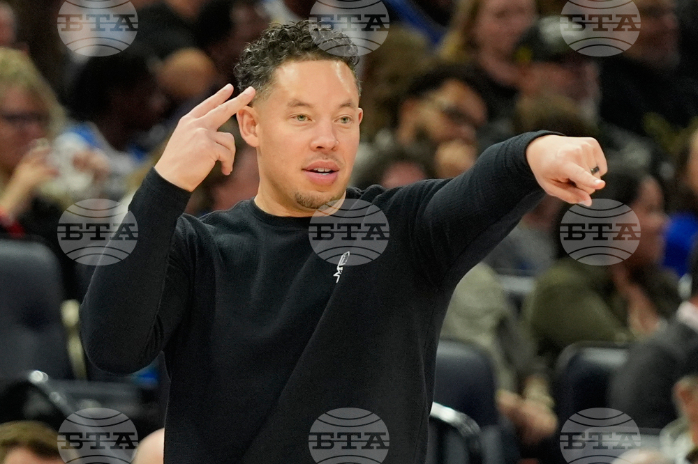 Spurs Magic Basketball