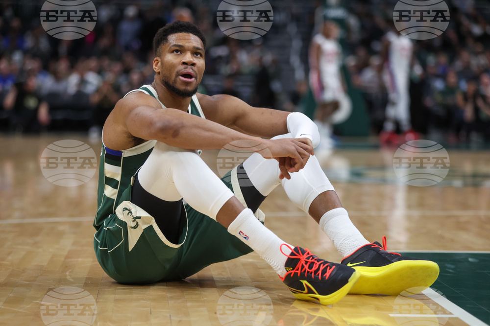 Pistons Bucks Basketball