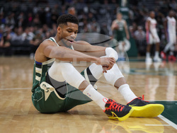 Pistons Bucks Basketball