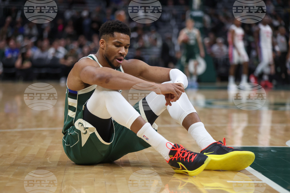 Pistons Bucks Basketball