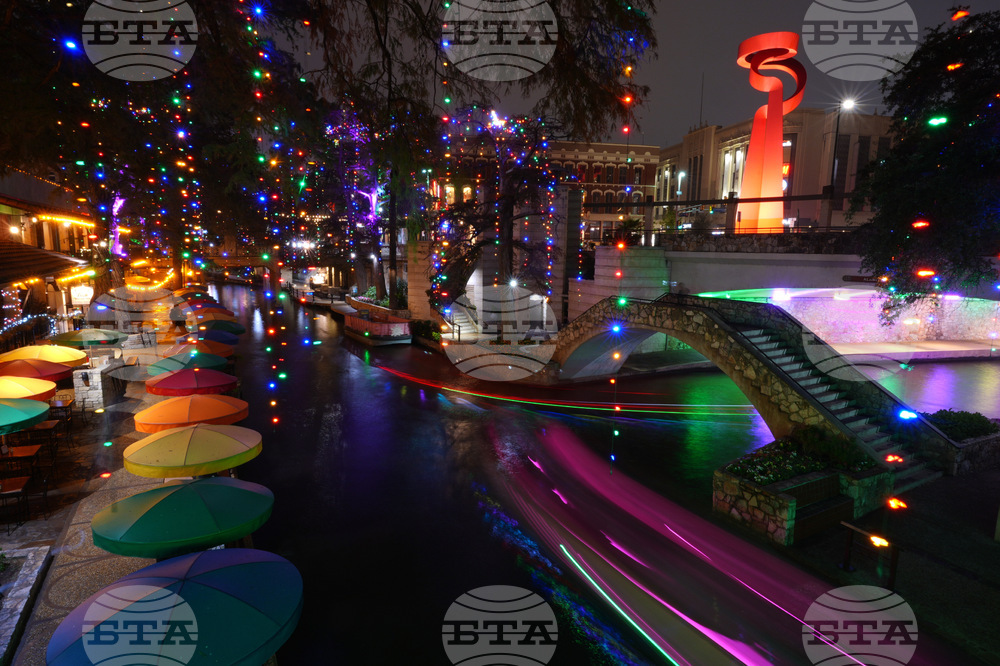 Texas Daily Life Holiday Lights