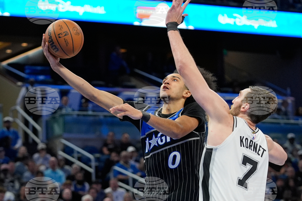 Spurs Magic Basketball