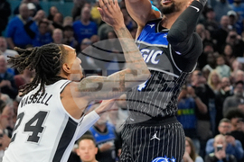 Spurs Magic Basketball