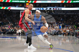 Heat Mavericks Basketball