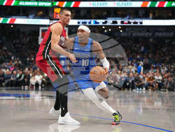Heat Mavericks Basketball
