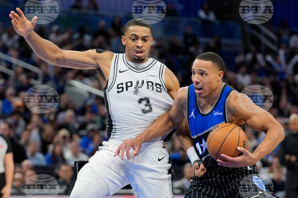 Spurs Magic Basketball