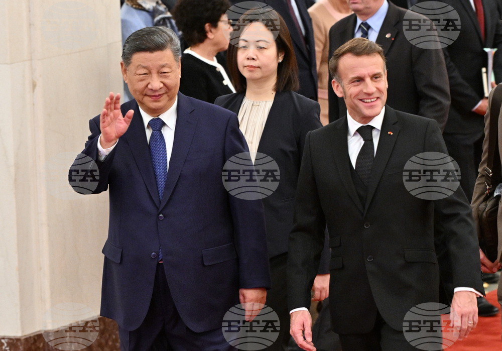 Сътрудничеството с Китай е решаващо за края на конфликта в Украйна, каза Макрон в Пекин; Си призова за "по-стабилни" отношения с Франция