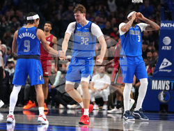 Heat Mavericks Basketball