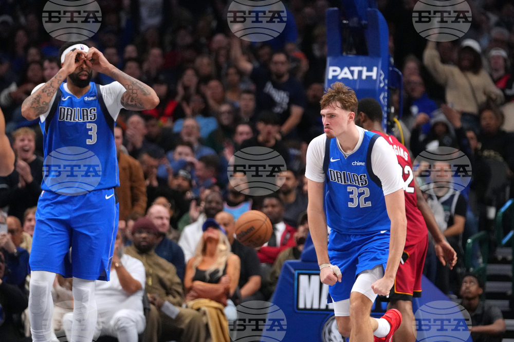 Heat Mavericks Basketball