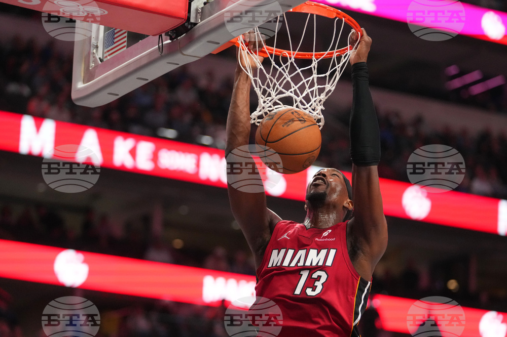 Heat Mavericks Basketball