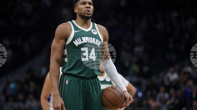 Янис Адетокунбо и Милуоки Бъкс обсъждат бъдещето на играча