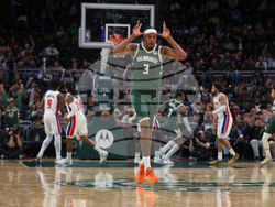 Pistons Bucks Basketball