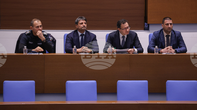 Столичната община не е съгласувала шествие на 1 декември, невъзможно е да се обезпечи охраната по несъгласуван маршрут, каза Даниел Митов