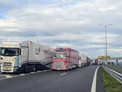 Петрич - граничен преход „Кулата“ - километрични опашки