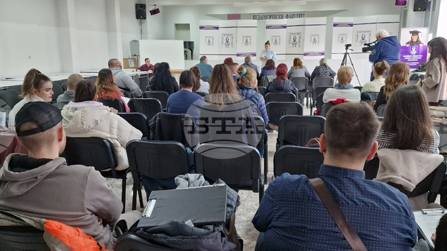 Първото издание на студентски конкурс за изпълнение на литературна творба бе открито в Шуменския университет 